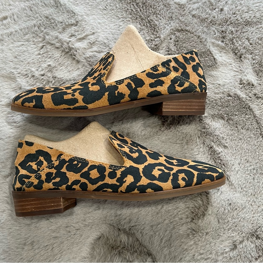 Lucky Brand Women Cahill leopard‎ print flats size 7.5 - Picture 2 of 13